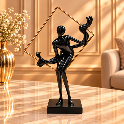 SHOWPIECE LADY