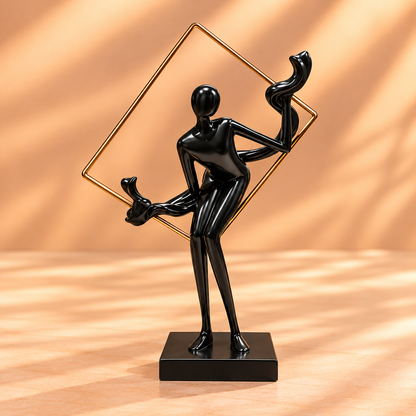 SHOWPIECE LADY